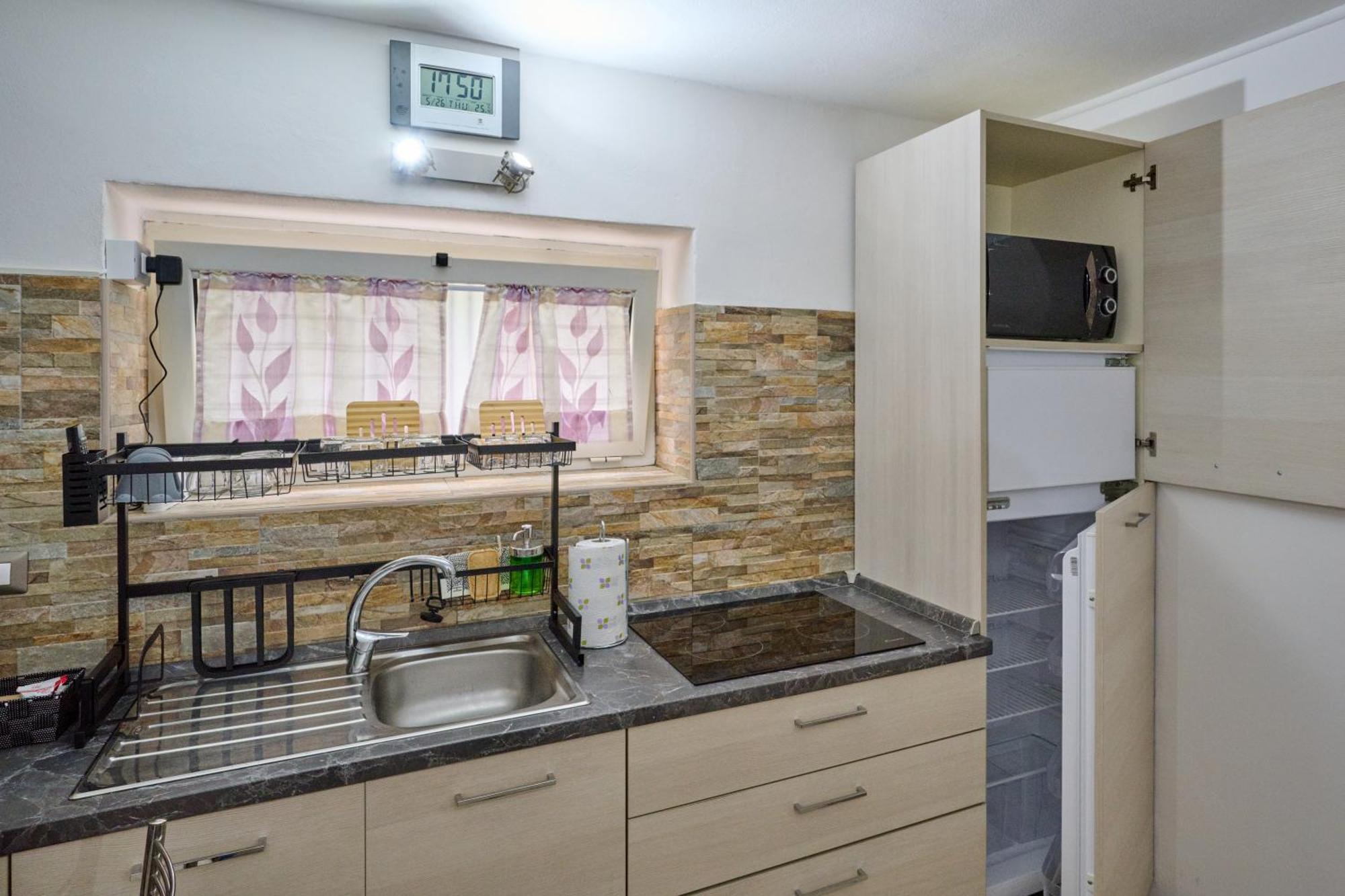 Pretty Home Rozzano Bagian luar foto