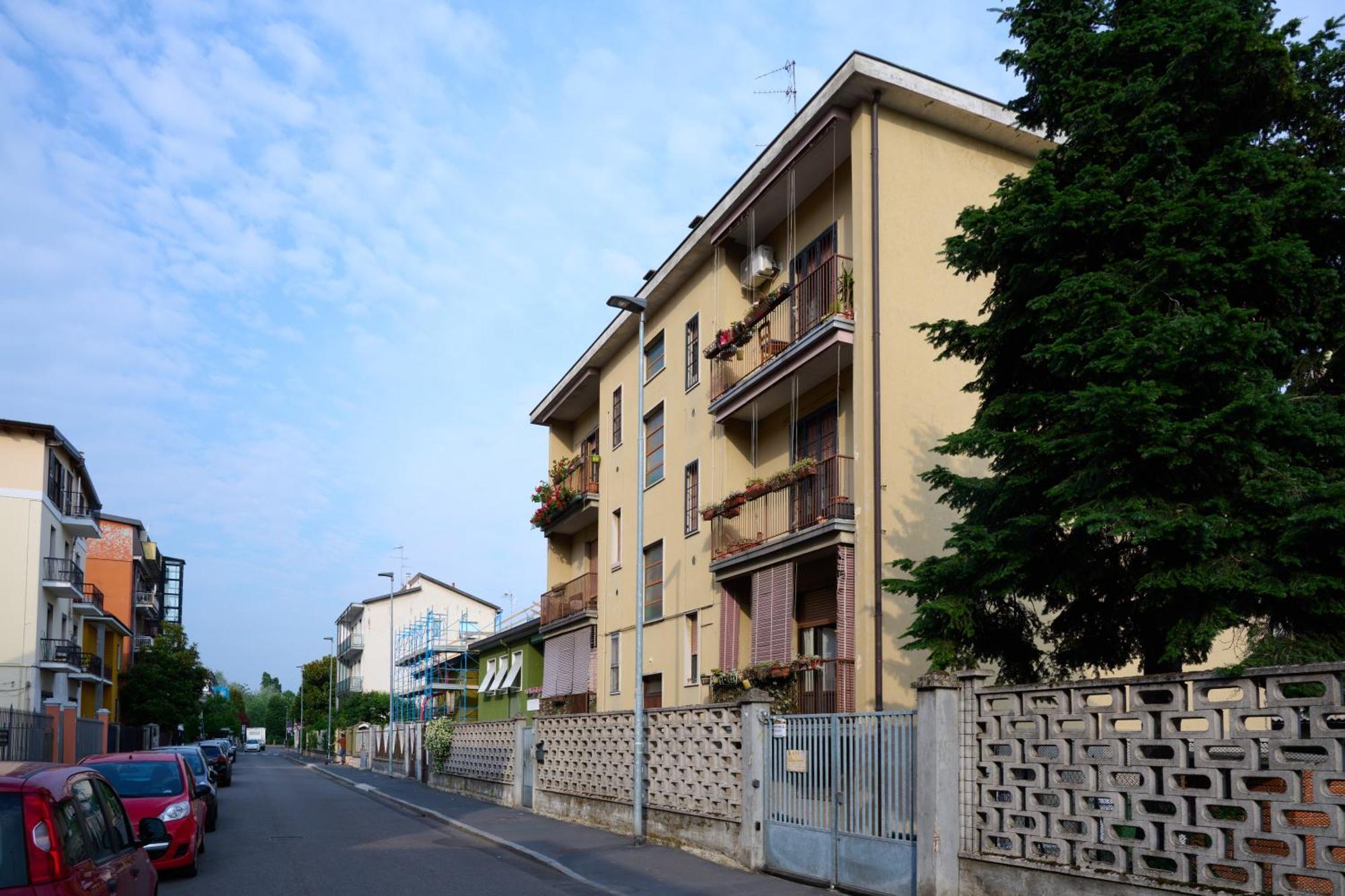 Pretty Home Rozzano Bagian luar foto